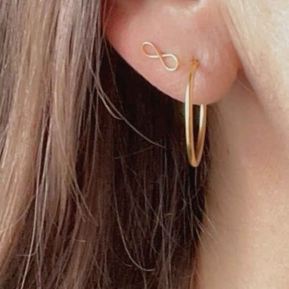 24k Gold Vermeil Infinity Tiny Stud Earrings - Picture 5 of 8